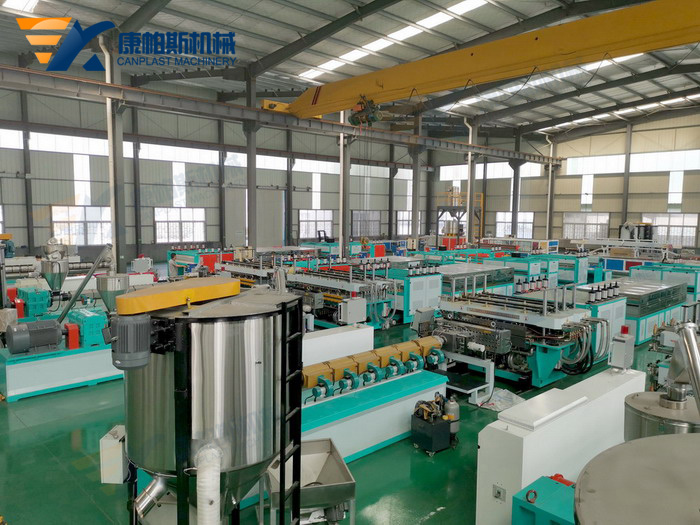 PP hollow pad production equipment